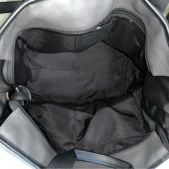Coach LARGE travel bag/tote  EUC - Picture 10 of 12